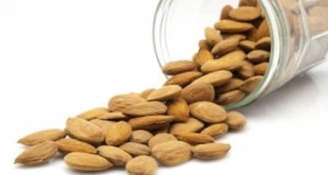Pregnancy Tip #22 – Eat a several soaked almond each day